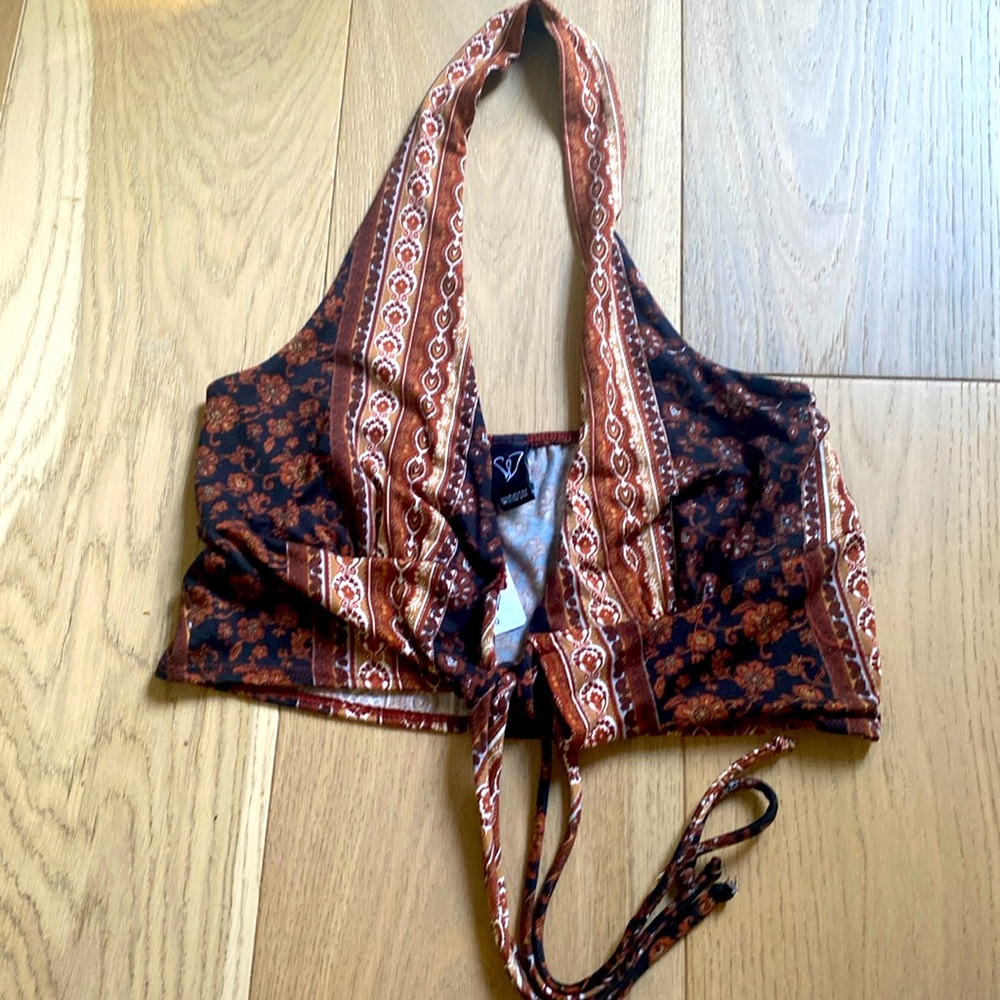 NWT-Windsor halter top